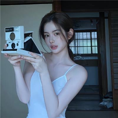 三凤嬉春